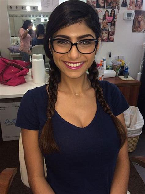 33 sexy video|Mia Khalifa Is One Sexy Brunette